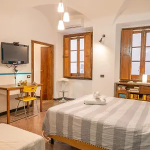 lovingenoa-ducale.hotelitalianriviera.com/